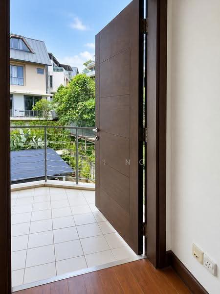Espana, 12 Dyson Road, Newton / Novena, 2 Bedrooms, 1,237 sqft, Apartment For Rent, by FiFi Ng, 24741153 - Balcony - PropertyGuru.com.sg