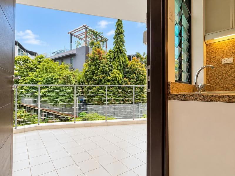 Espana, 12 Dyson Road, Newton / Novena, 2 Bedrooms, 1,237 sqft, Apartment For Rent, by FiFi Ng, 24741153 - Balcony - PropertyGuru.com.sg