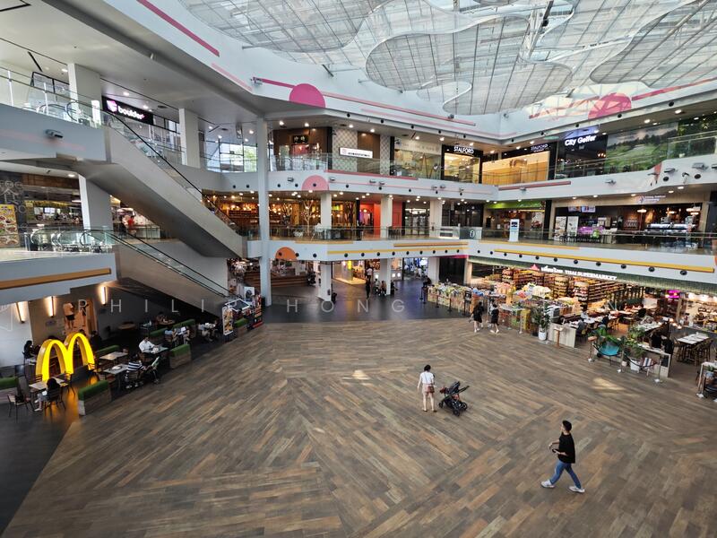 Aperia Mall