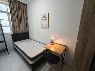 For Rent - 32 Penhas