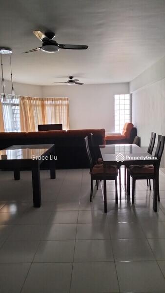 For Rent - 652 Senja Link