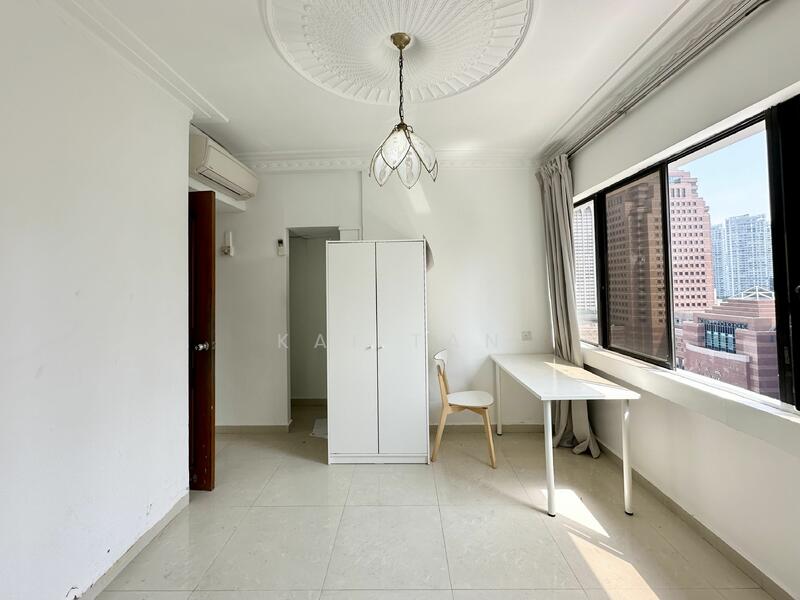 For Rent - Lucky Plaza