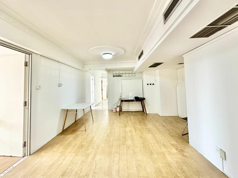 For Rent - Lucky Plaza