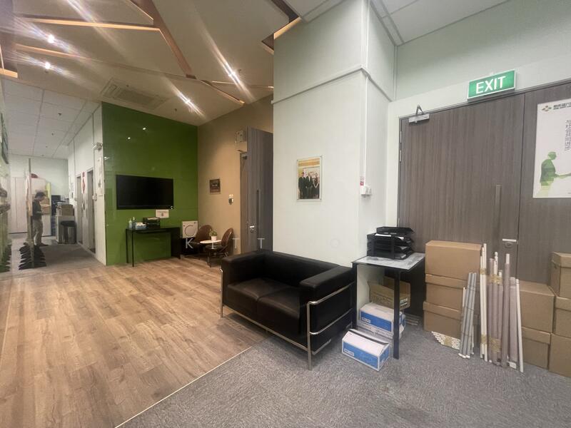 CT Hub 2, 114 Lavender Street, 1,938 sqft, Light Industrial (B1) For Sale, by Kitt 傅凡袀, 24745799 - CommercialGuru.com.sg