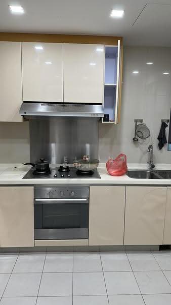 City Square Residences, 10 Kitchener Link, Farrer Park / Serangoon Rd, Room Rental, 120 sqft, Condominium For Rent, by Kelvin Chin, 24746032 - PropertyGuru.com.sg