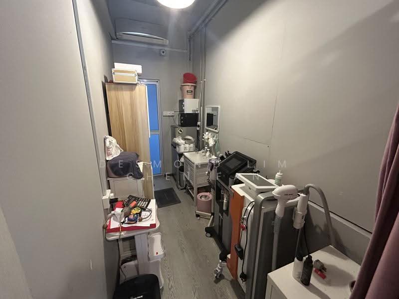 252 Jurong East Street 24, 252 Jurong East Street 24, Boon Lay / Jurong / Tuas, 197 sqft, Shop / Shophouse For Rent, by Desmond Lim Chen Fan, 24746062 - CommercialGuru.com.sg