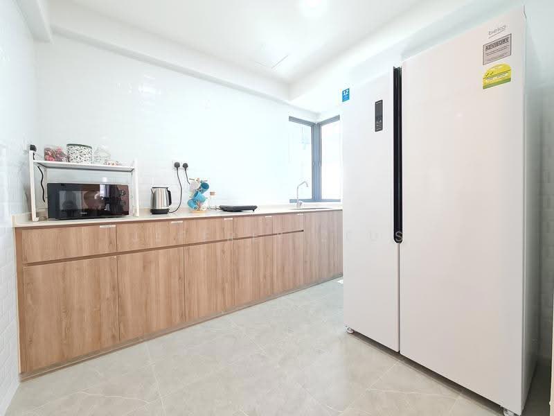 Aquarius By The Park, 13 Bedok Reservoir View, Bedok / Upper East Coast, 3 Bedrooms, 1,206 sqft, Condominium For Sale, by Jeffrey Zeus, 24746875 - Kitchen - PropertyGuru.com.sg