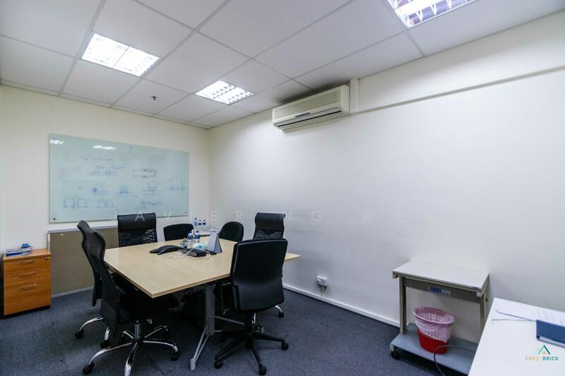 Tradehub 21, 18 Boon Lay Way, Boon Lay / Jurong / Tuas, 1,915 sqft, Light Industrial (B1) For Sale, by Javier Ng 黄允健, 24746926 - CommercialGuru.com.sg