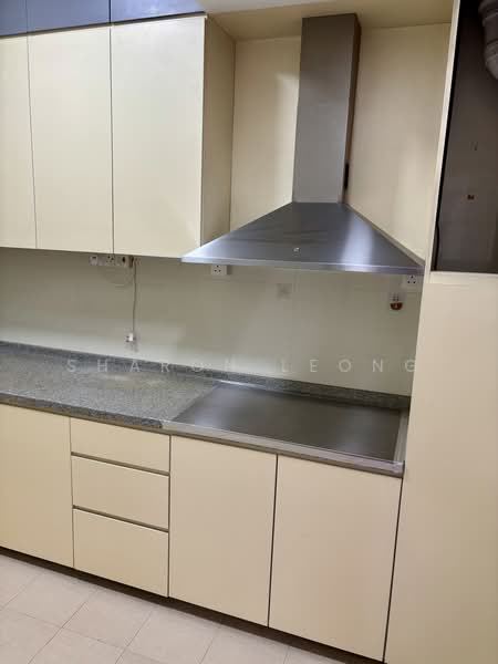 Suitable for Childcare, Gym, Office Space, Suitable for office & Training School, Choa Chu Kang Ave 1, 2,551 sqft, Shop / Shophouse For Rent, by Sharon Leong, 24747397 - Kitchen cum pantry.1 - CommercialGuru.com.sg