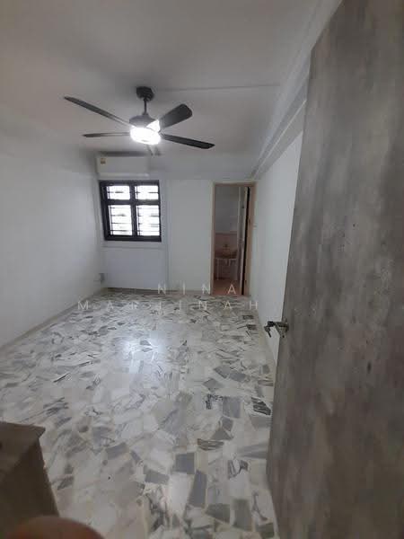 712 Bedok Reservoir Road, 712 Bedok Reservoir Road, Bedok / Upper East Coast, 2 Bedrooms, 731 sqft, HDB Flat For Rent, by Nina Marjinah Sairi, 24747941 - Master room - PropertyGuru.com.sg