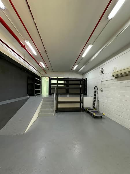 World Publication Building, 39 Ubi Road 1,Singapore, 980 sqft, Light Industrial (B1) For Rent, by Angela Tan, 24748415 - CommercialGuru.com.sg