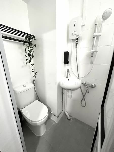 Simei Green Condominium, 1 Simei Street 4, Room Rental, 200 sqft, Condominium For Rent, by Carmen Ho, 24749191 - PropertyGuru.com.sg