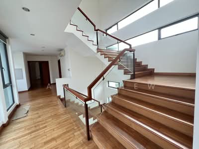 For Rent - 4 Lovely Detached available-1 call view all Modern Tropical Bungalow with Basement