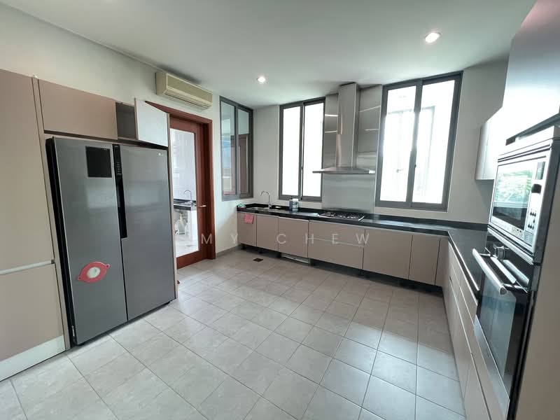 For Rent - 4 Lovely Detached available-1 call view all Modern Tropical Bungalow with Basement