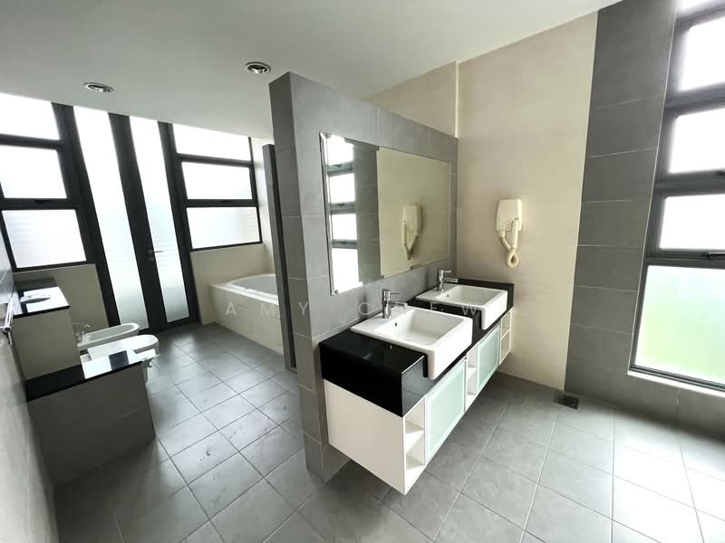 For Rent - 4 Lovely Detached available-1 call view all Modern Tropical Bungalow with Basement