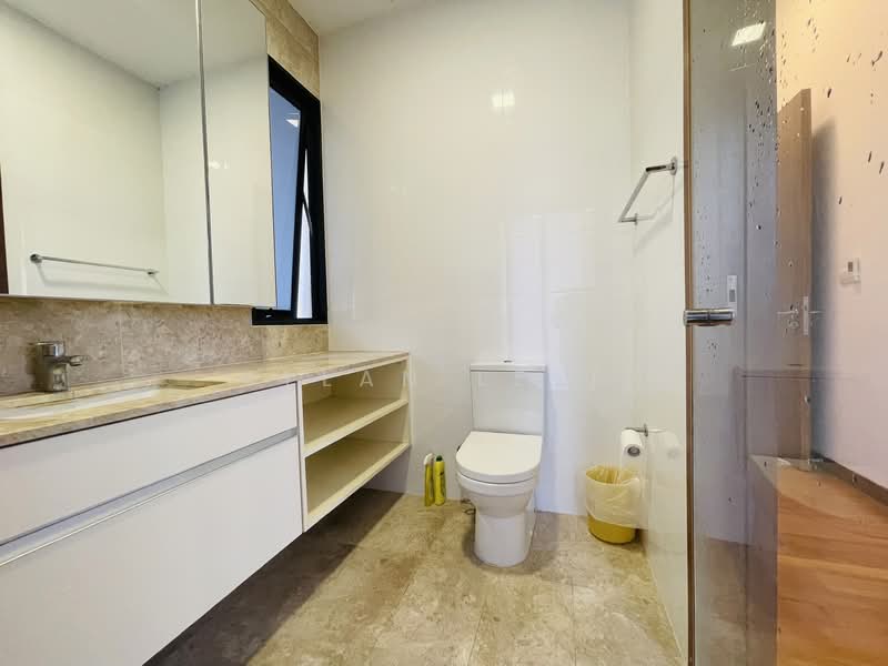 Eco Sanctuary, 65 Chestnut Avenue, 3 Bedrooms, 991 sqft, Condominium For Rent, by Allan Leow, 24751751 - Master Bathroom - PropertyGuru.com.sg