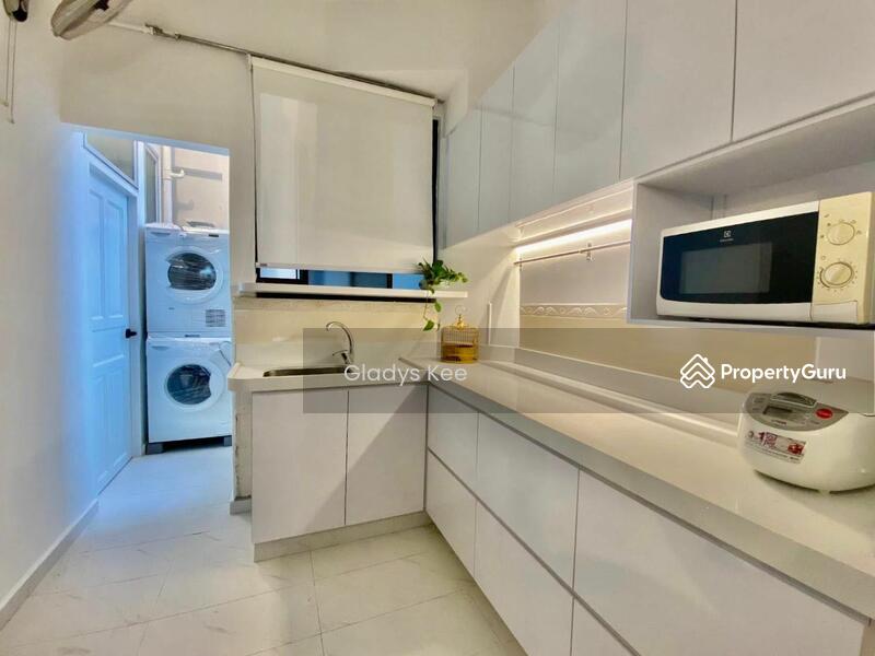 For Rent - Lucky Plaza