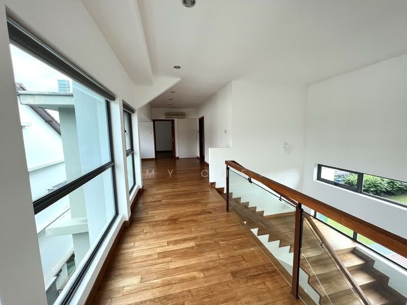 Lovely Tropical Bungalow with Basement Pool Near Australian French Sch, Cotswold Close, 7 Bedrooms, 6,600 sqft, Detached House For Rent, by Amy Chew, 24752596 - PropertyGuru.com.sg