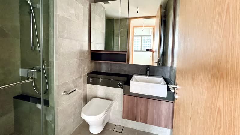 Midwood, 10 Hillview Rise, 2 Bedrooms, 700 sqft, Condominium For Rent, by Jeff Lim, 24752992 - PropertyGuru.com.sg