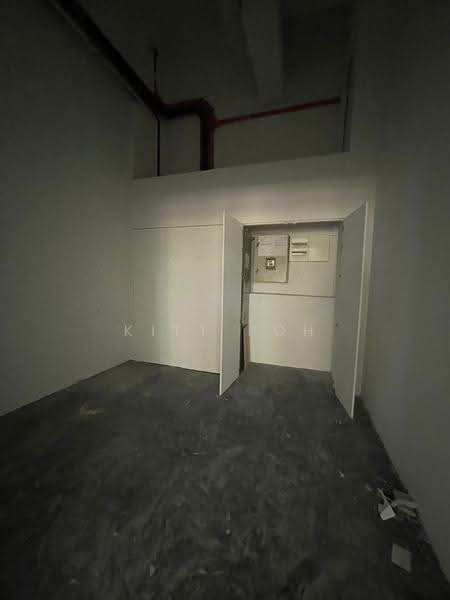 Henderson Industrial Park, 217 Henderson Road, Alexandra / Commonwealth, 2,000 sqft, Light Industrial (B1) For Rent, by Kitt 傅凡袀, 24753242 - CommercialGuru.com.sg