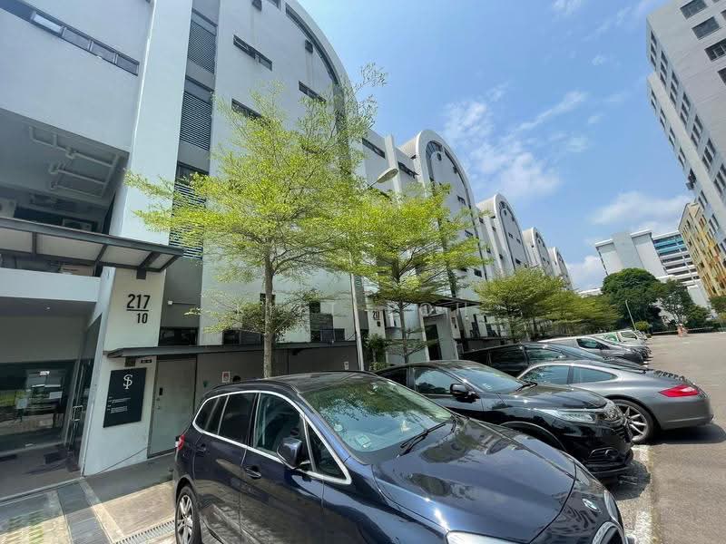 Henderson Industrial Park, 217 Henderson Road, Alexandra / Commonwealth, 2,000 sqft, Light Industrial (B1) For Rent, by Kitt 傅凡袀, 24753242 - CommercialGuru.com.sg