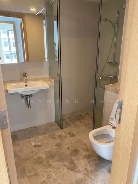 One Shenton, 1 Shenton Way, 2 Bedrooms, 1,195 sqft, Condominium For Rent, by Raymond Goh, 24756707 - PropertyGuru.com.sg