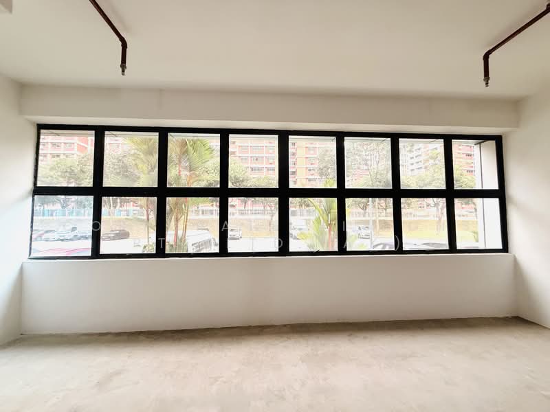 NO FRILLS, AFFORDABLE FACTORY-STORAGE. Ample loading bays 6 mins walk to MRT, CONTACT: +6596881177 Adrian.Koh@corporatevisions.com.sg, 5,500 sqft, Light Industrial (B1) For Rent, by KOH HOONG TSE (ADRIAN), 24760060 - CommercialGuru.com.sg
