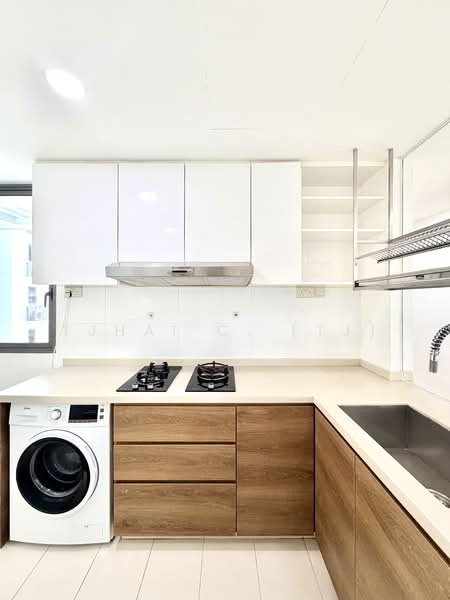 Seastrand, 11 Pasir Ris Link, 2 Bedrooms, 882 sqft, Condominium For Rent, by TJHAI C. (TJ), 24761746 - PropertyGuru.com.sg