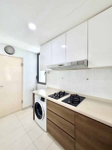 Seastrand, 11 Pasir Ris Link, 2 Bedrooms, 882 sqft, Condominium For Rent, by TJHAI C. (TJ), 24761746 - PropertyGuru.com.sg