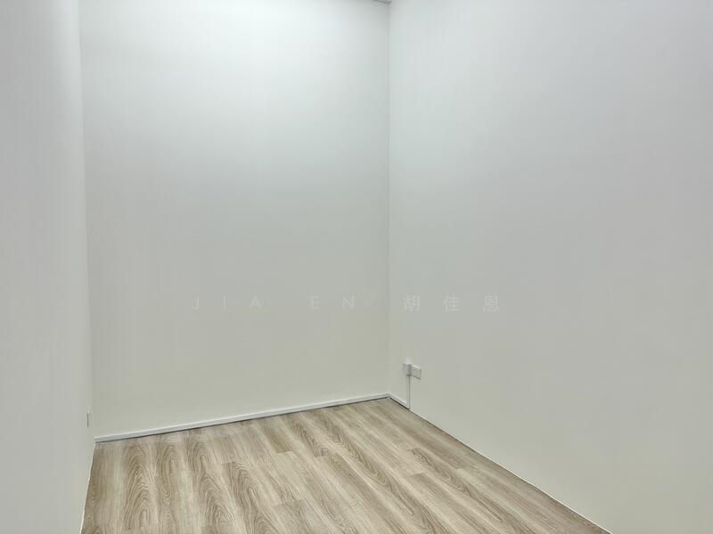 Woodlands 11, 11 Woodlands Close, 150 sqft, Light Industrial (B1) For Rent, by Jia En Or, 24762064 - CommercialGuru.com.sg