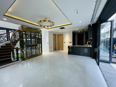 For Sale - Huge for big family! 4 levels with Lift, pool for relaxation, 8 big sized bedrooms all ensuite