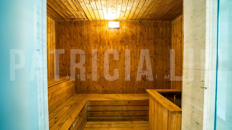 For Rent - ❤️❤️GCB Chatsworth vicinity 2/s with basement and attic. Modern design 7 ensuite rooms, huge pool