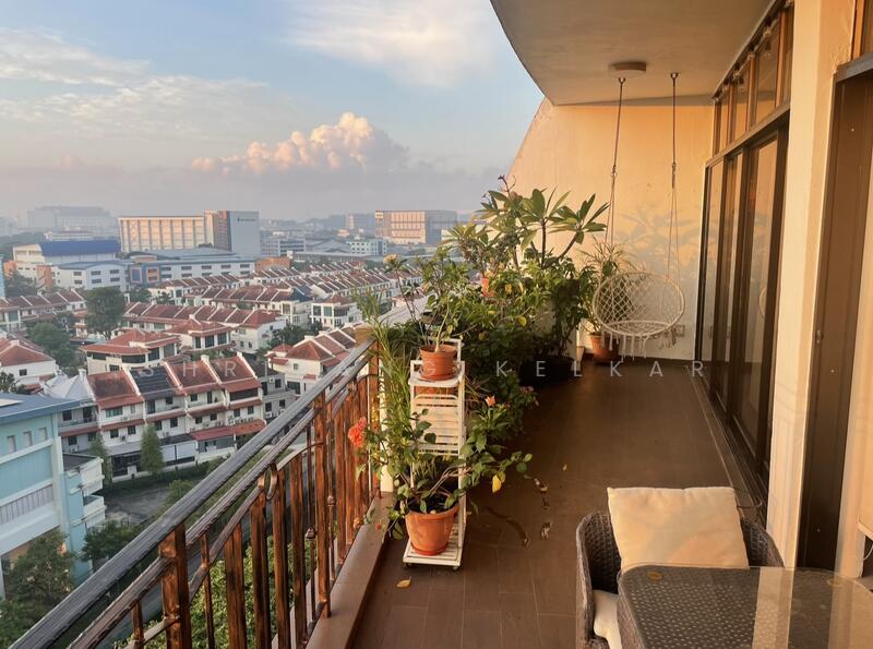 Lakepoint Condo, 10 Lakepoint Drive, 4 Bedrooms, 3,261 sqft, Condominium For Rent, by Shrirang Kelkar, 24765228 - Nice Balcony - PropertyGuru.com.sg