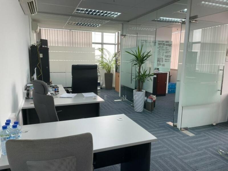 Wcega Tower, 21 Bukit Batok Crescent, 1,970 sqft, Light Industrial (B1) For Sale, by Joe Ng, 24767635 - CommercialGuru.com.sg