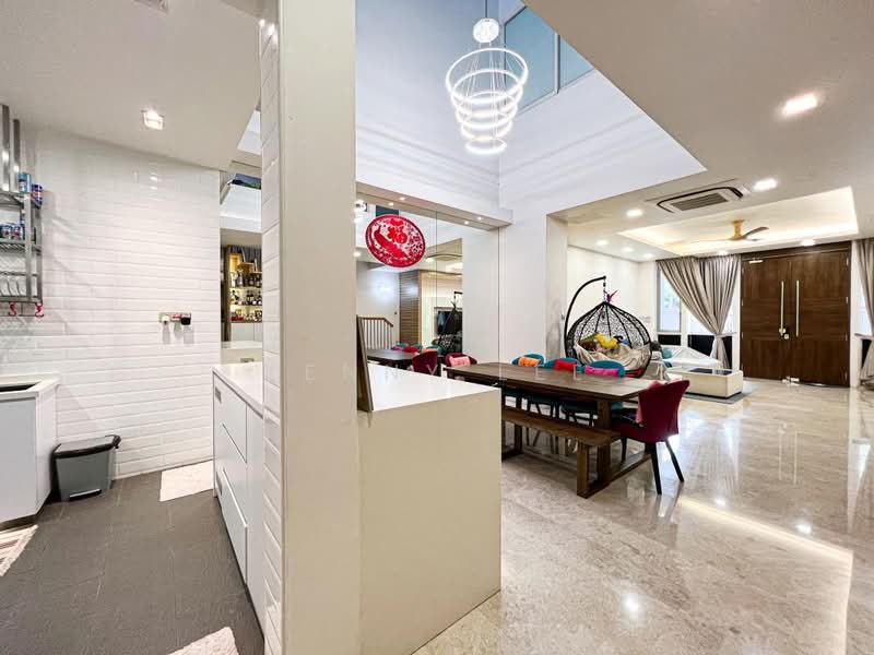 Springside Avenue terrace house, Springside Avenue, 4 Bedrooms, 4,155 sqft, Terraced House For Sale, by Kenny Lee, 24767725 - PropertyGuru.com.sg