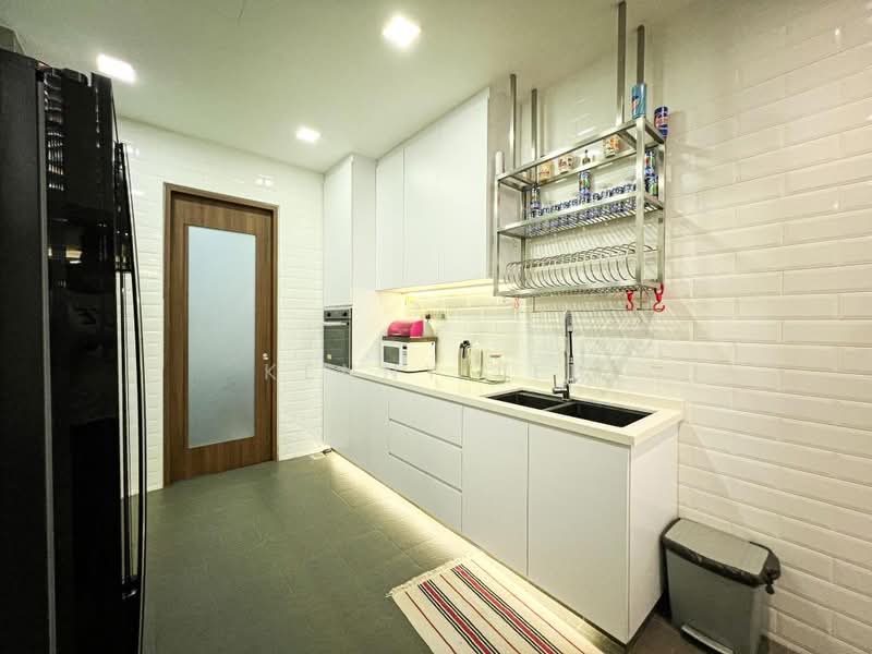 Springside Avenue terrace house, Springside Avenue, 4 Bedrooms, 4,155 sqft, Terraced House For Sale, by Kenny Lee, 24767725 - PropertyGuru.com.sg