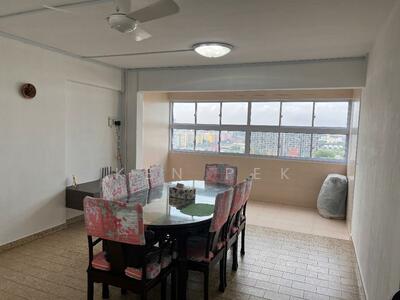 For Rent - 710 Ang Mo Kio Avenue 8