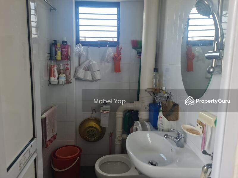 For Rent - 421 Jurong West Street 42