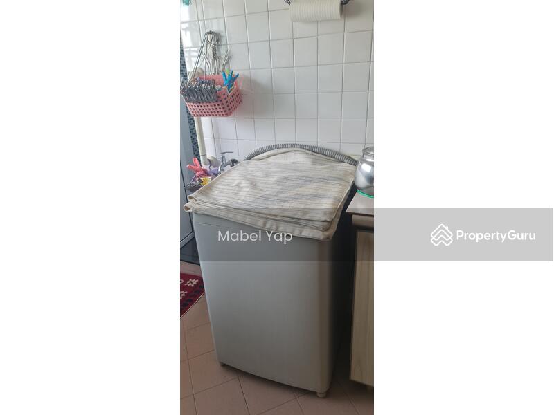 For Rent - 421 Jurong West Street 42