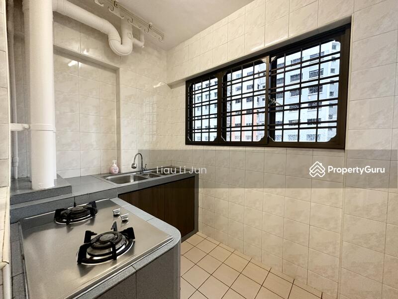 For Rent - 950 Hougang Street 91