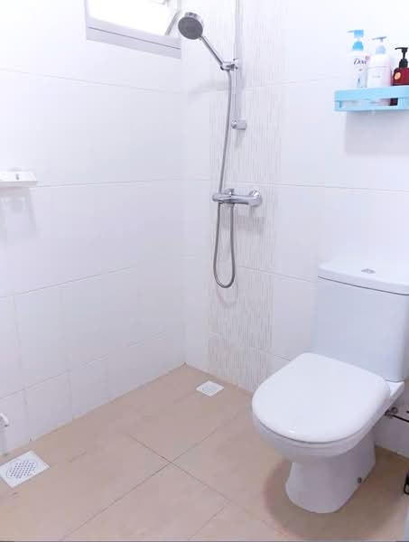 For Rent - 717A Woodlands Drive 70