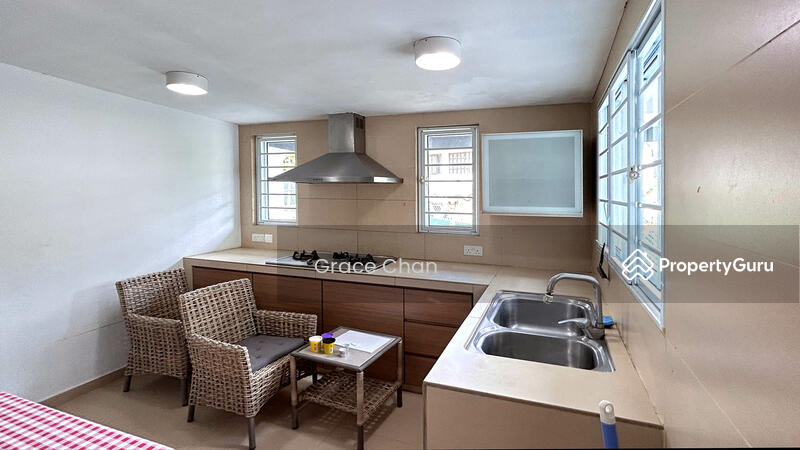 For Rent - Canary Park