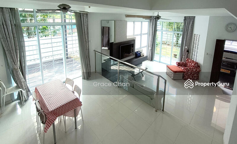 For Rent - Canary Park