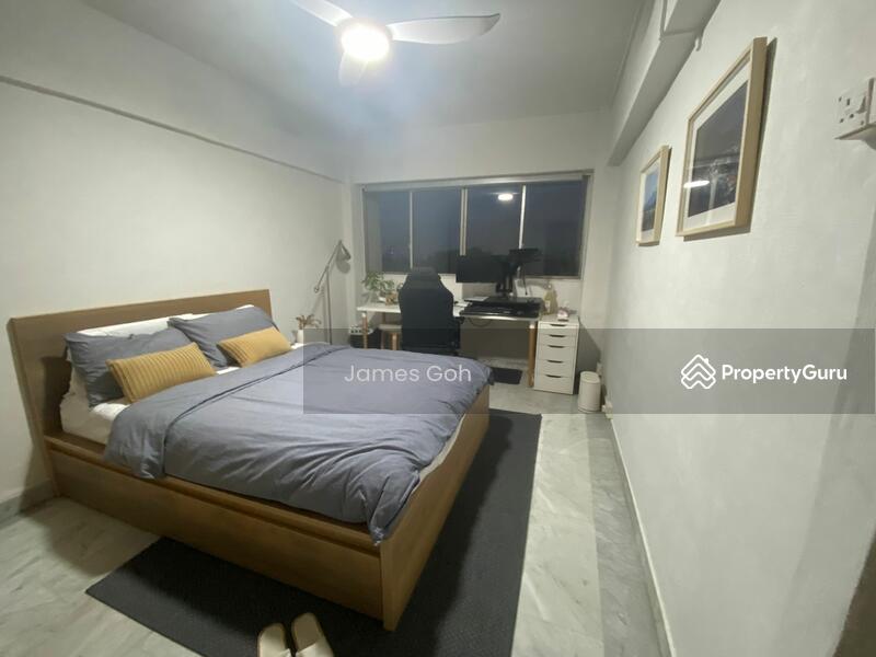 Common Room with Bed & Ceiling Fan