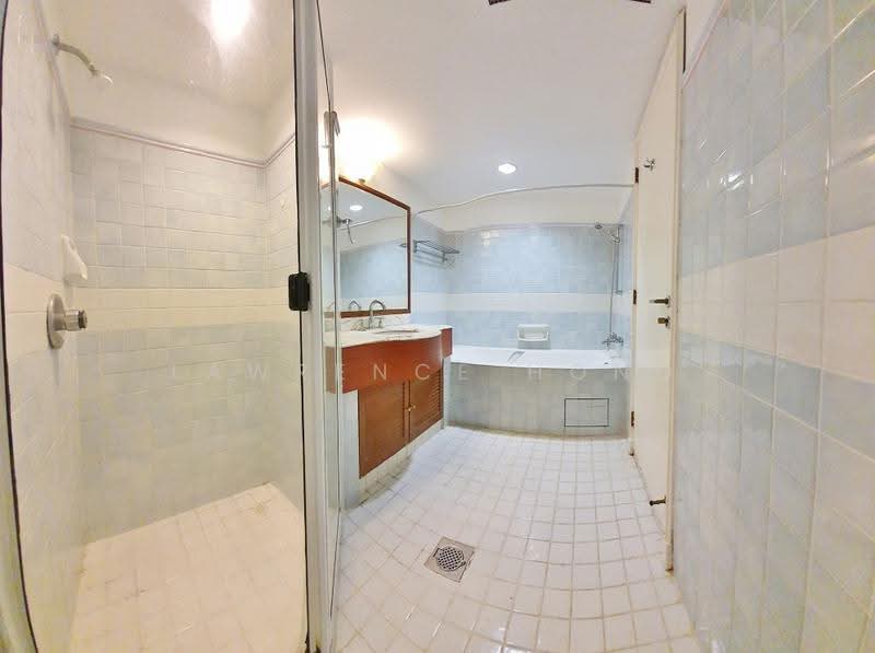 Cavenagh Lodge, 81 Cavenagh Road, Orchard / River Valley, 3 Bedrooms, 1,591 sqft, Apartment For Rent, by Lawrence Hong, 24770977 - Bathroom - PropertyGuru.com.sg