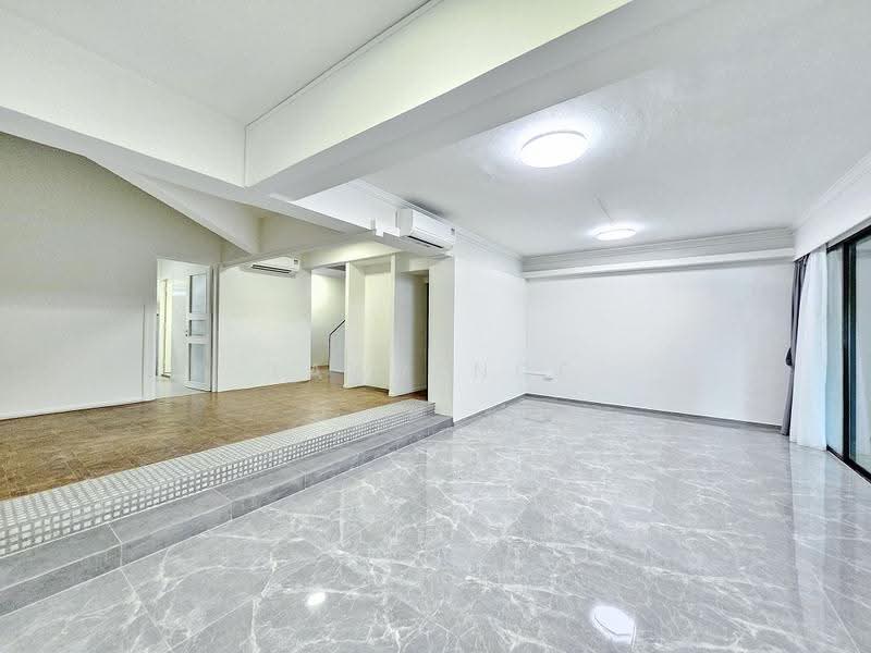 Chancery Court, 36B Dunearn Road, Newton / Novena, 3 Bedrooms, 2,271 sqft, Condominium For Rent, by Lawrence Hong, 24771011 - Living Room - PropertyGuru.com.sg