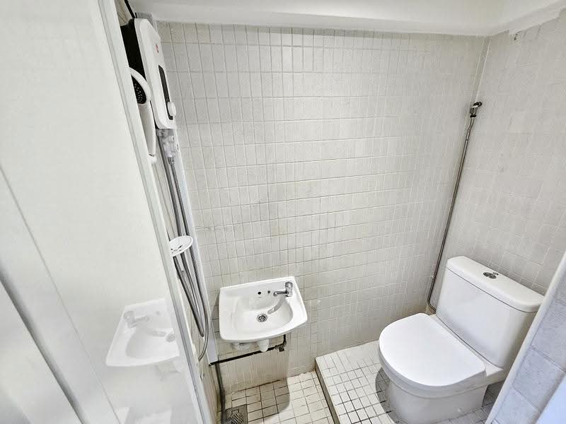 Chancery Court, 36B Dunearn Road, Newton / Novena, 3 Bedrooms, 2,271 sqft, Condominium For Rent, by Lawrence Hong, 24771011 - Bathroom - PropertyGuru.com.sg