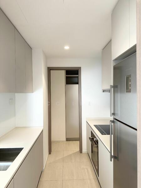Spacious Kitchen
