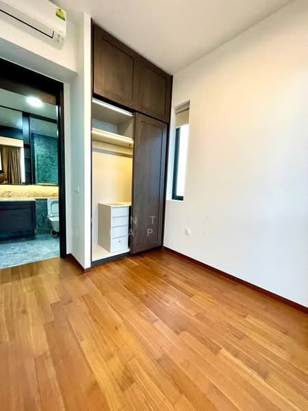 Sky Everton, 50 Everton Road, 3 Bedrooms, 915 sqft, Condominium For Rent, by Cynthia Cheraphlin Lee Kwai Hoe, 24775077 - Master Bedroom with attached Bathroom  - PropertyGuru.com.sg