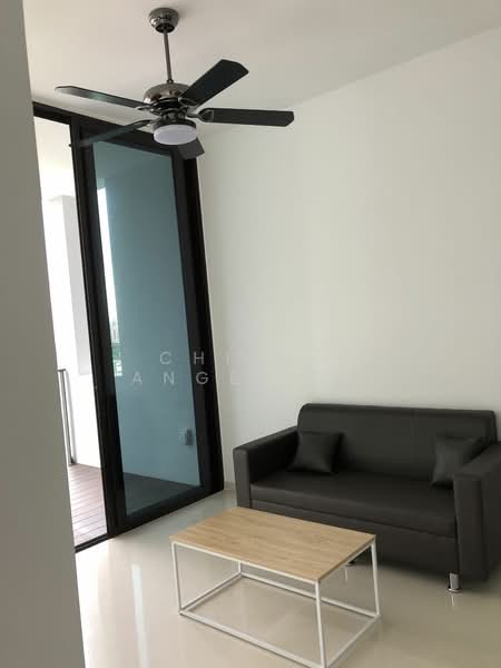 The Crest, 101 Prince Charles Crescent, 2 Bedrooms, 883 sqft, Condominium For Sale, by Chiang Angelina, 24775222 - PropertyGuru.com.sg